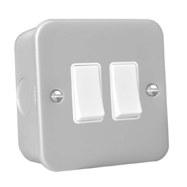 Metalclad 2g 10AX 2 Way Rkr WH/WH